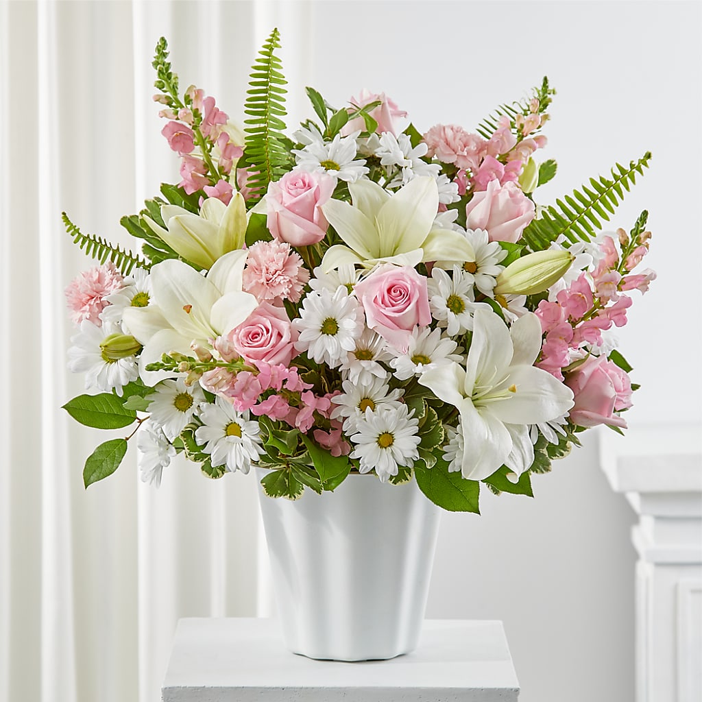 Soft Touch Tabletop Basket – LAKELINE FLORIST & GIFTS, Austin TX