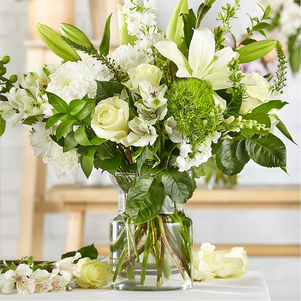 Classic Ivory – A Florist Original – LAKELINE FLORIST & GIFTS, Austin TX