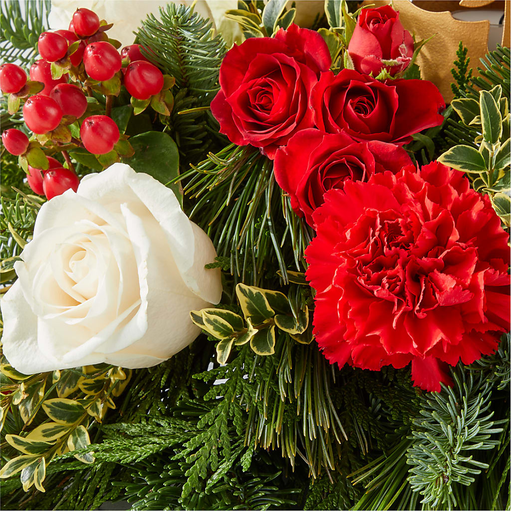 December Dreams Centerpiece – LAKELINE FLORIST & GIFTS, Austin TX
