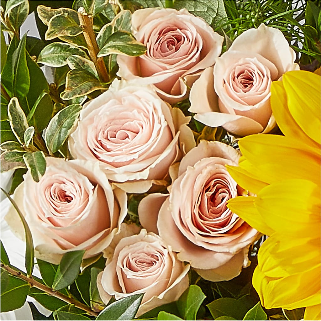 The Good Life Bouquet – LAKELINE FLORIST & GIFTS, Austin TX