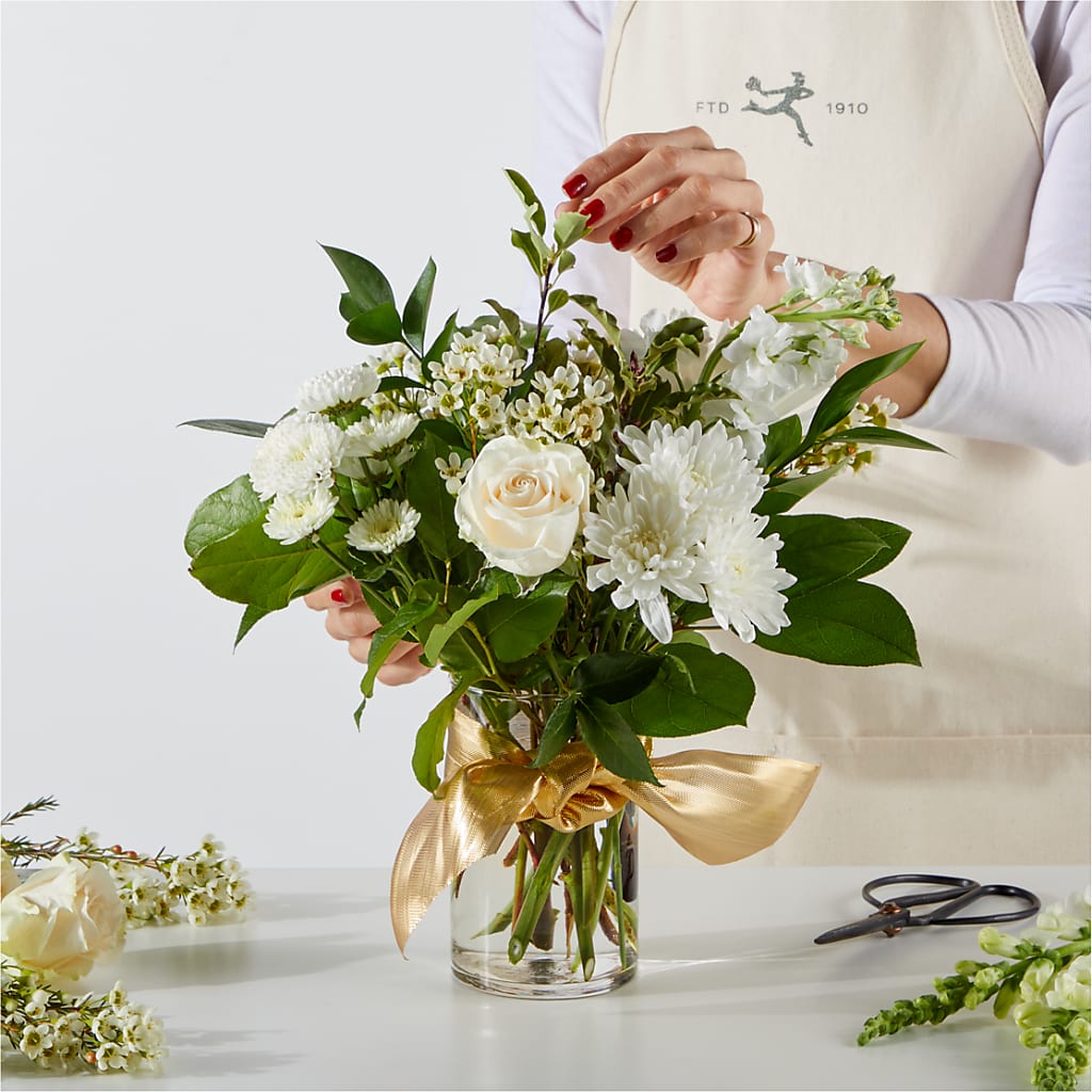 New Beginnings – A Florist Original – LAKELINE FLORIST & GIFTS, Austin TX