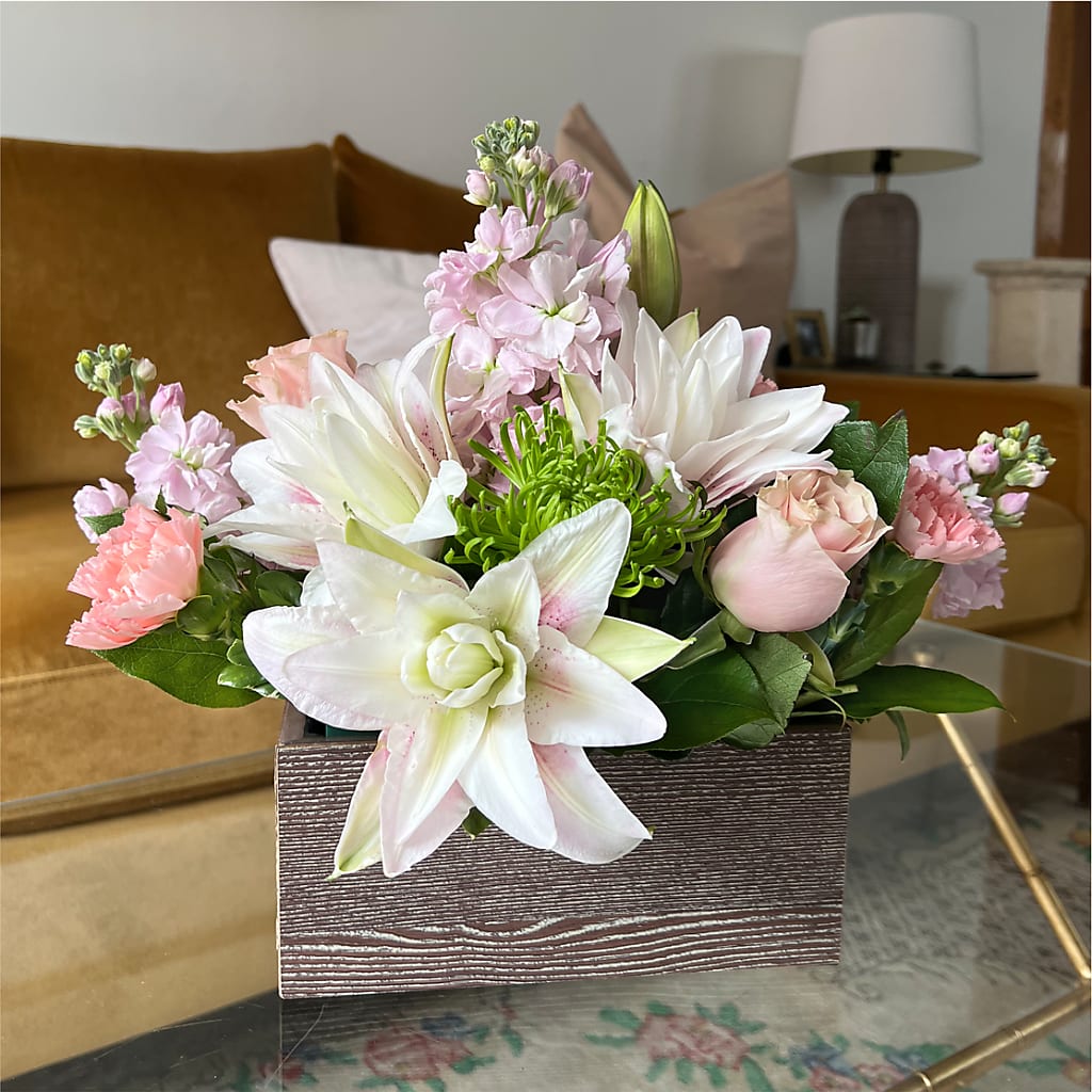 Beautiful Spirit Basket – LAKELINE FLORIST & GIFTS, Austin TX