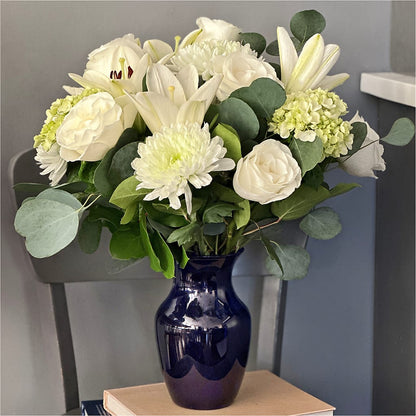Snowy Dreams Bouquet – LAKELINE FLORIST & GIFTS, Austin TX