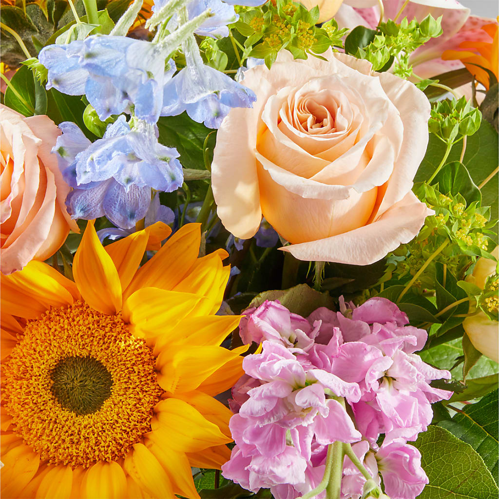 Dreamy Meadows Bouquet – LAKELINE FLORIST & GIFTS, Austin TX
