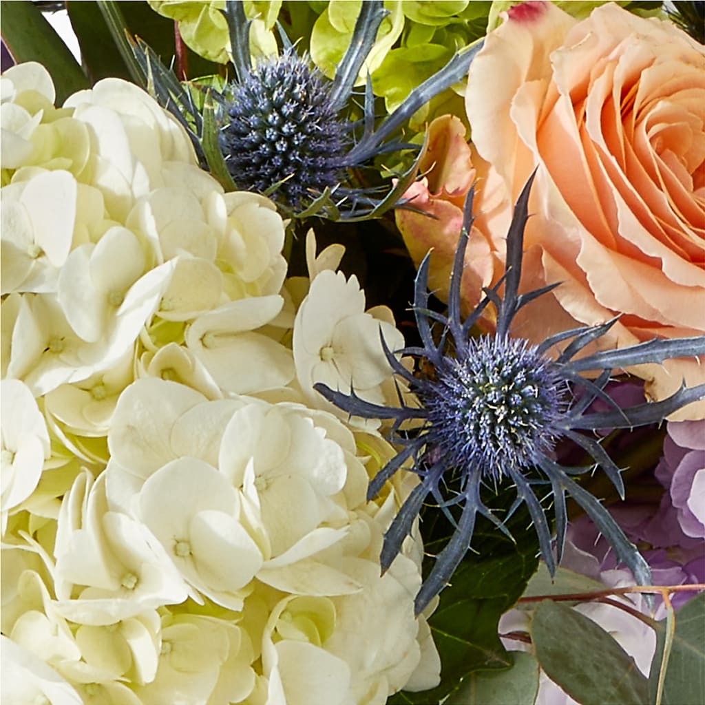 Porch Swing Bouquet – LAKELINE FLORIST & GIFTS, Austin TX