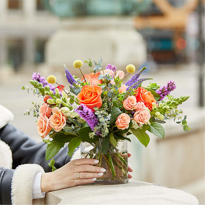 The Standout Bouquet – LAKELINE FLORIST & GIFTS, Austin TX